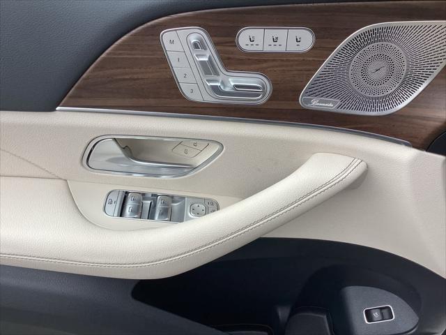 new 2025 Mercedes-Benz GLS 450 car, priced at $90,980