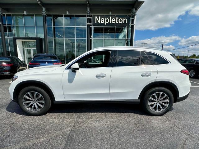 new 2024 Mercedes-Benz GLC 300 car, priced at $50,985