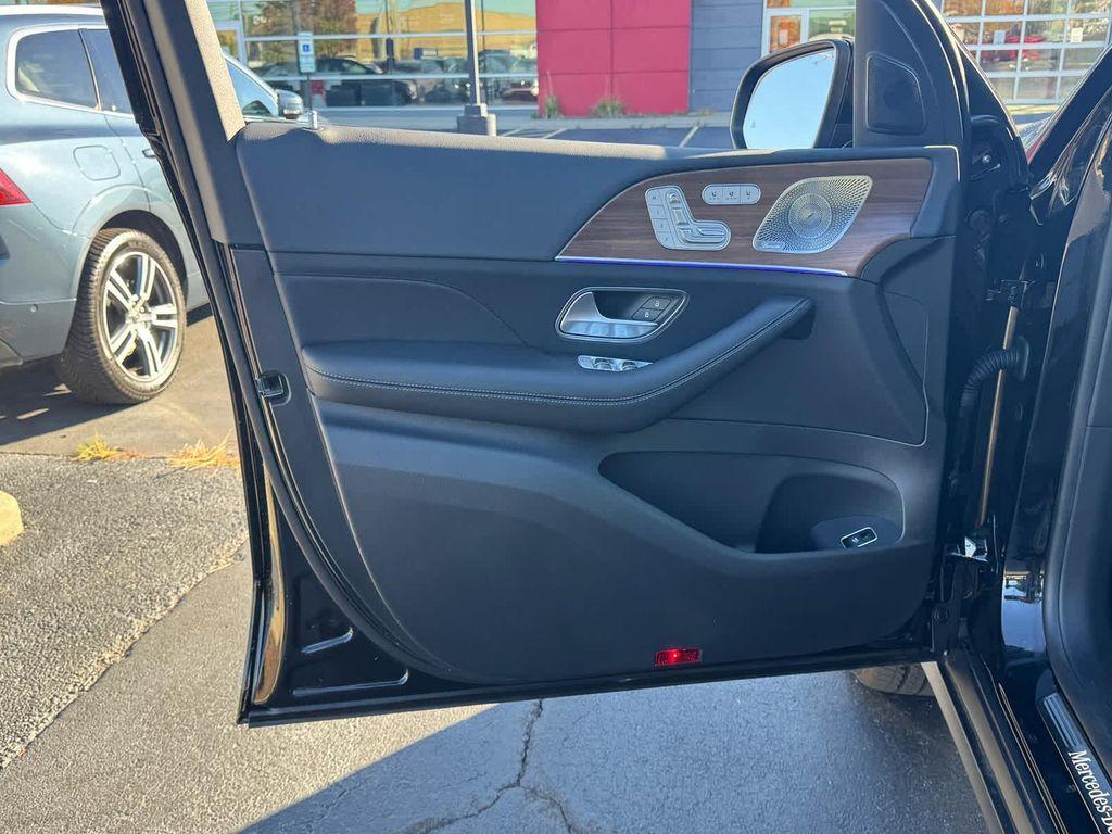 new 2026 Mercedes-Benz GLE 350 car, priced at $72,750