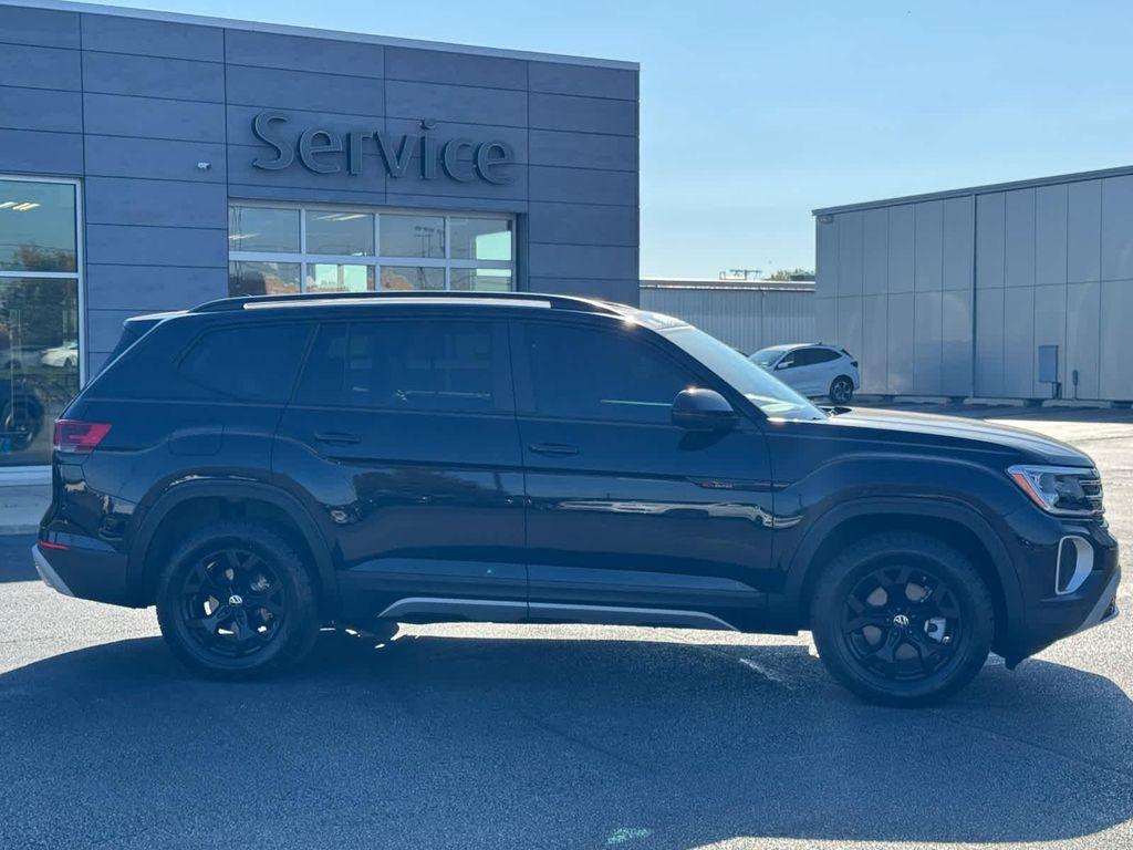 used 2024 Volkswagen Atlas car, priced at $36,998