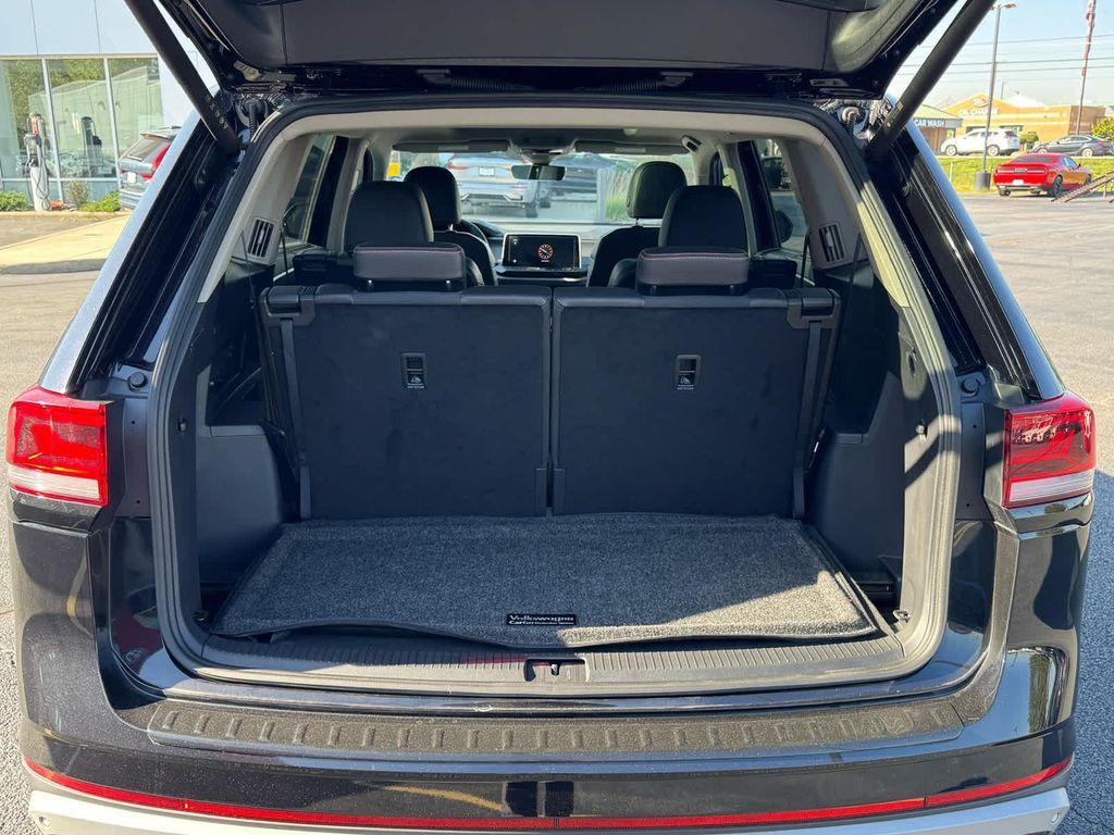 used 2024 Volkswagen Atlas car, priced at $36,998