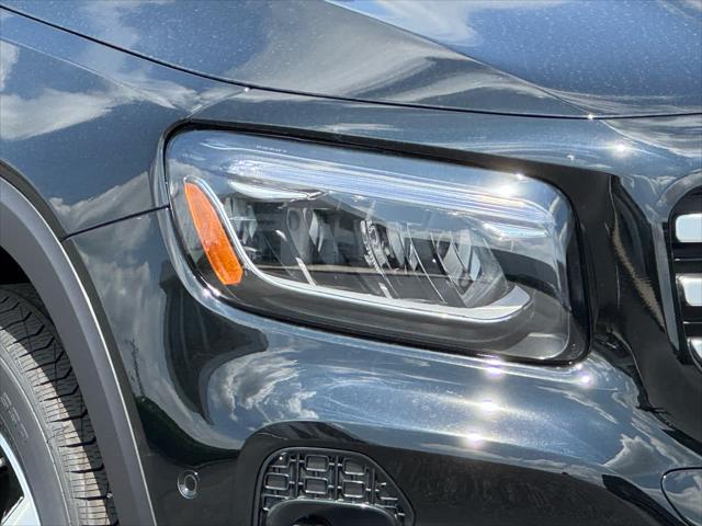 new 2025 Mercedes-Benz GLB 250 car, priced at $43,595