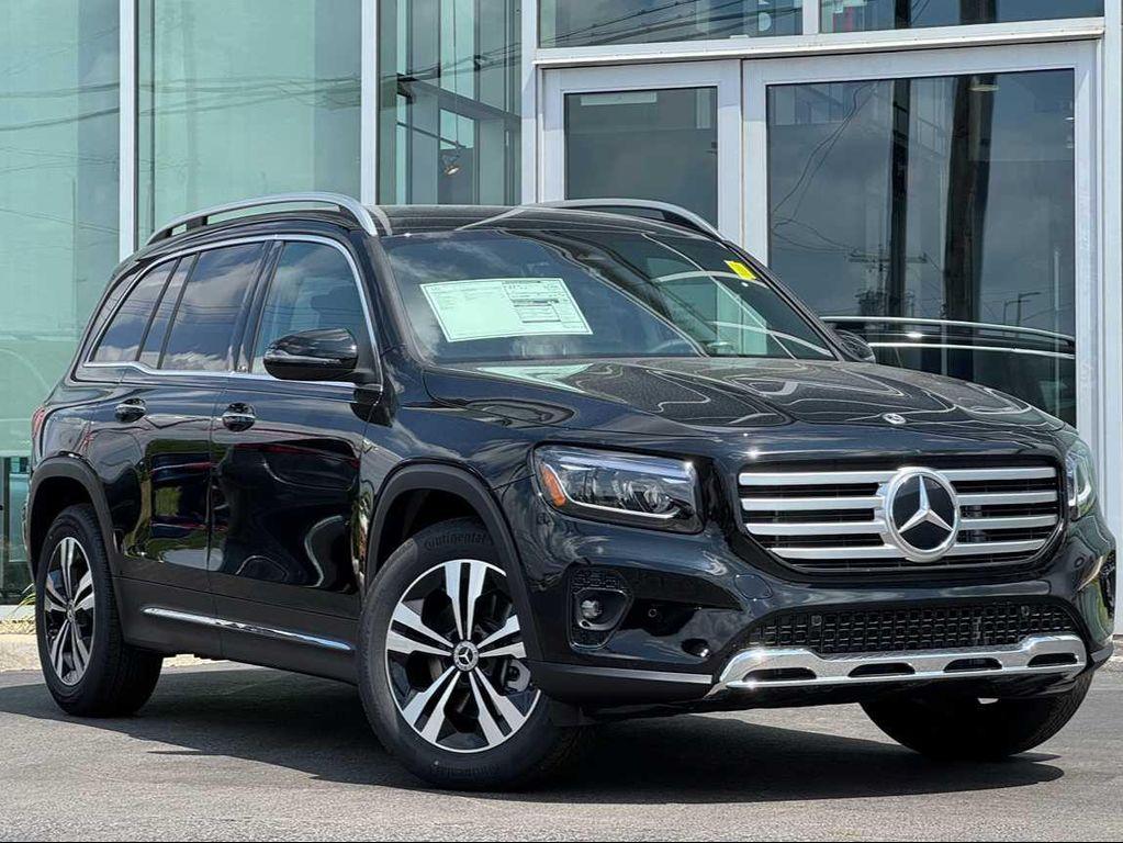 new 2025 Mercedes-Benz GLB 250 car, priced at $43,595