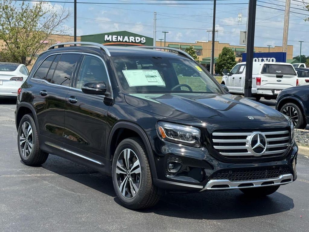 new 2025 Mercedes-Benz GLB 250 car, priced at $43,595