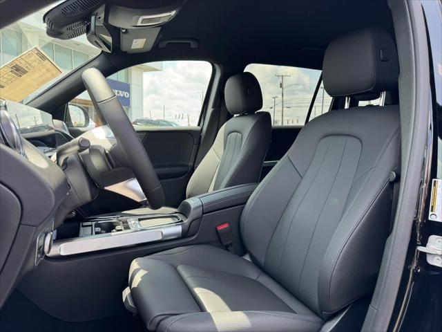 new 2025 Mercedes-Benz GLB 250 car, priced at $43,595