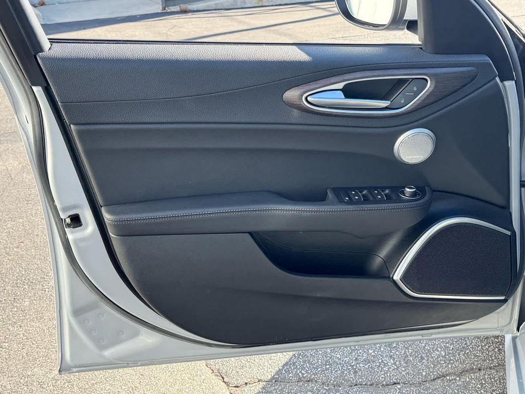 used 2020 Alfa Romeo Giulia car, priced at $21,289