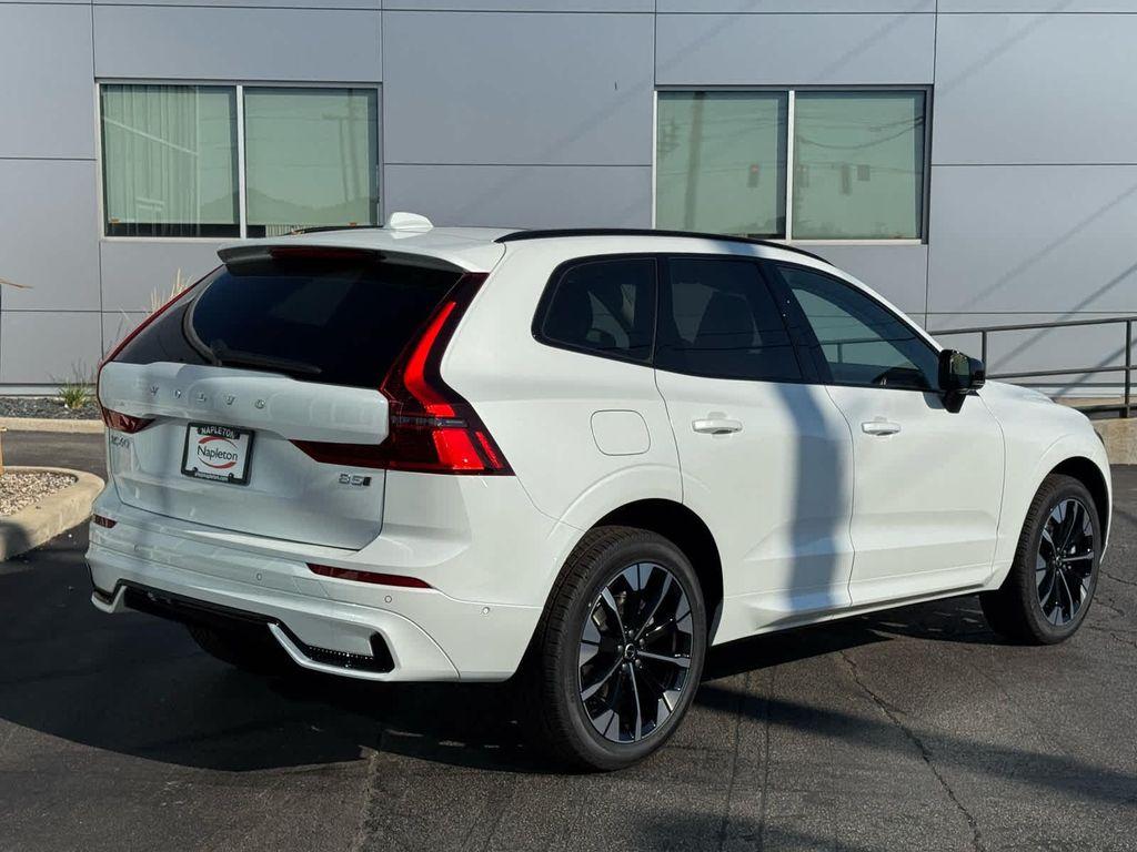 new 2026 Volvo XC60 car, priced at $58,015