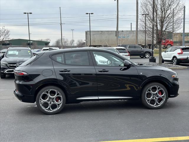 new 2024 Alfa Romeo Tonale car, priced at $53,316