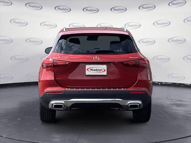 new 2025 Mercedes-Benz GLA 250 car, priced at $53,070