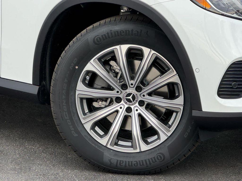 new 2026 Mercedes-Benz GLC 300 car, priced at $57,385