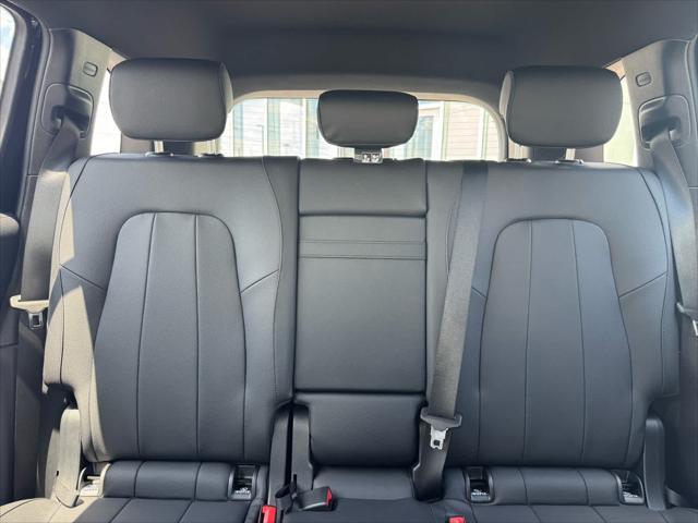 new 2025 Mercedes-Benz GLB 250 car, priced at $43,595