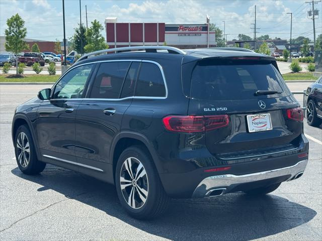 new 2025 Mercedes-Benz GLB 250 car, priced at $43,595