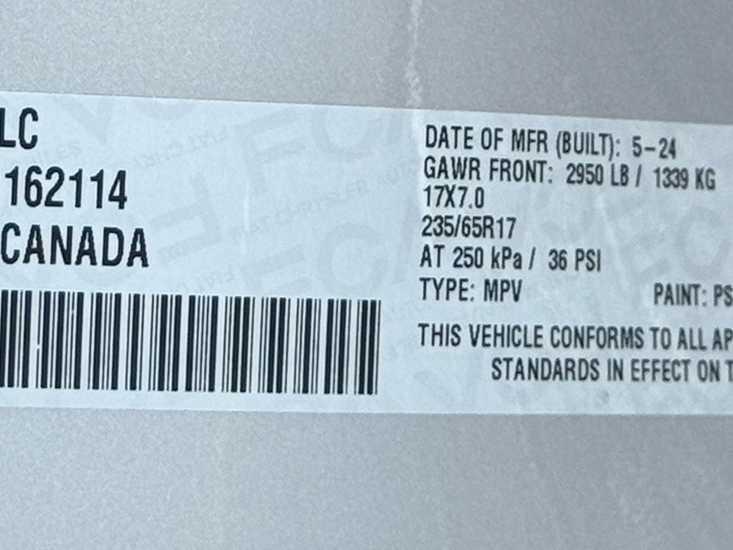 used 2024 Chrysler Pacifica car, priced at $30,598