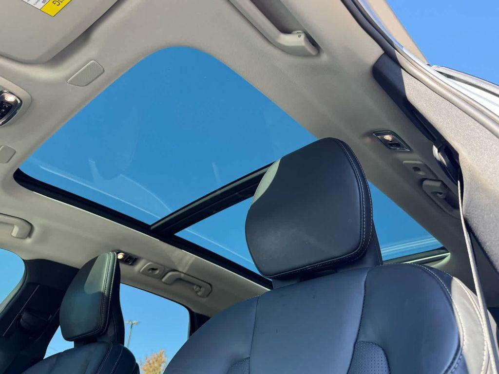 used 2021 Volvo XC60 car, priced at $30,789