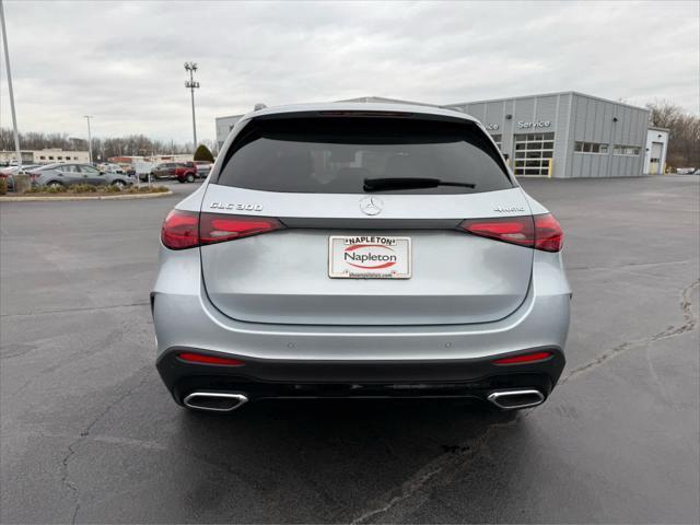 new 2025 Mercedes-Benz GLC 300 car, priced at $59,990