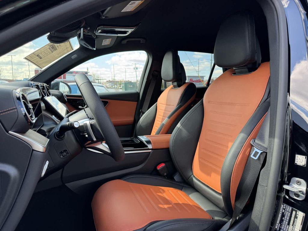 new 2025 Mercedes-Benz GLC 300 car, priced at $60,310