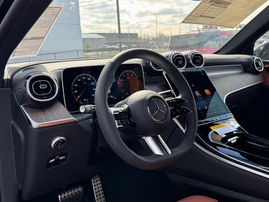 new 2025 Mercedes-Benz GLC 300 car, priced at $60,310