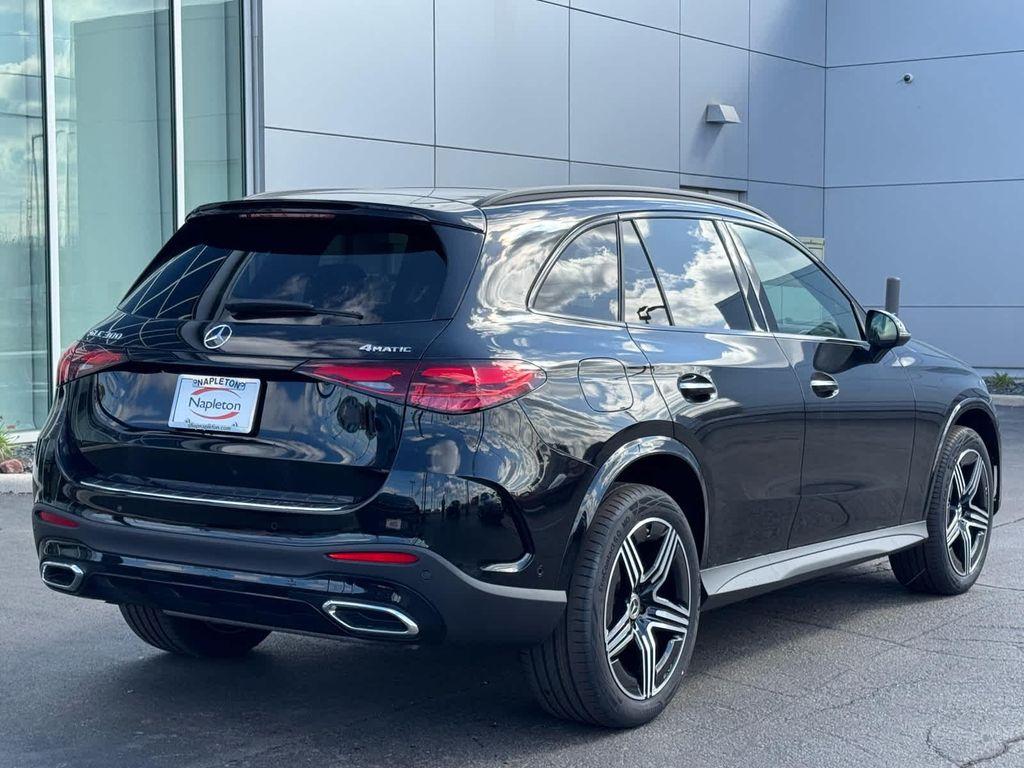 new 2025 Mercedes-Benz GLC 300 car, priced at $60,310