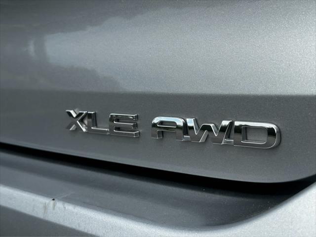 used 2022 Toyota Highlander car, priced at $37,995