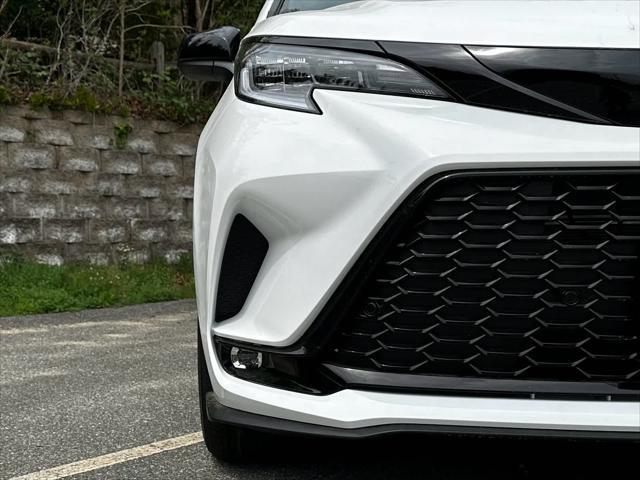 new 2025 Toyota Sienna car, priced at $51,970