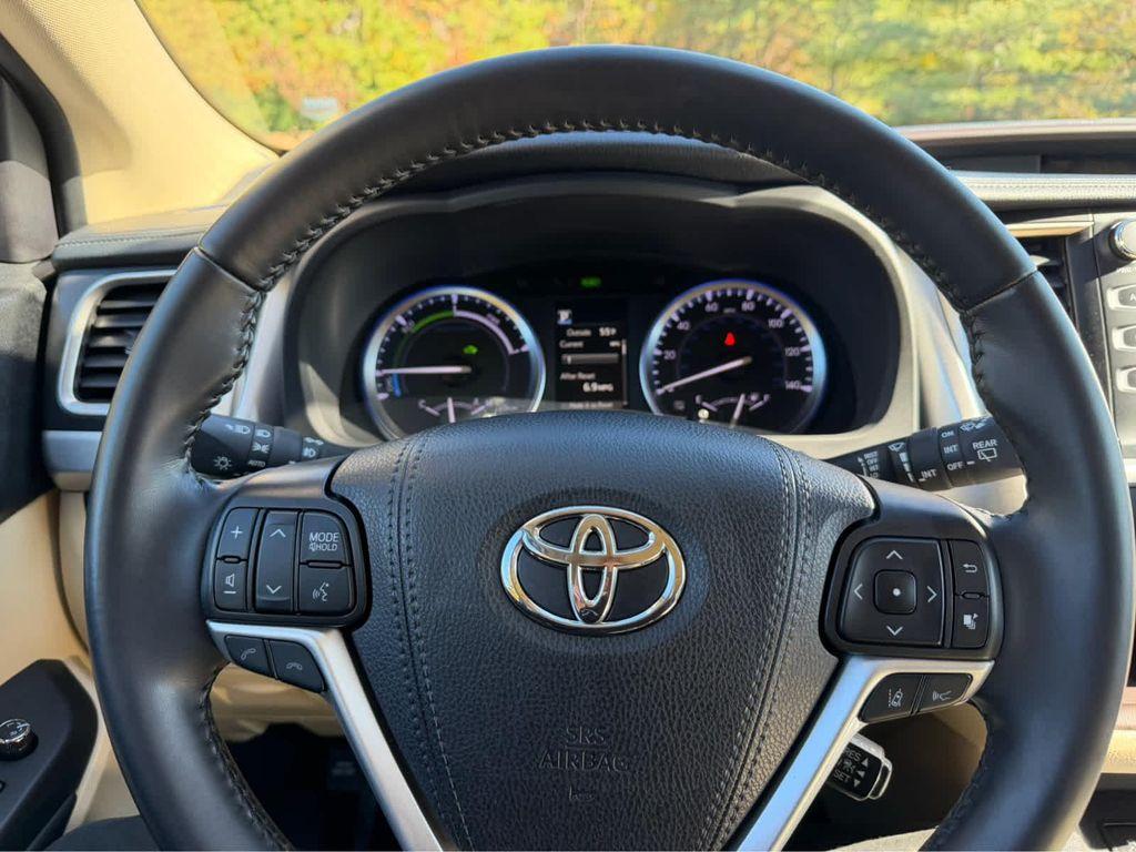 used 2019 Toyota Highlander Hybrid car, priced at $33,995