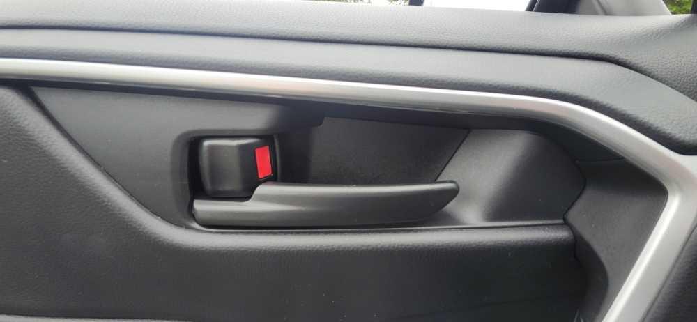 used 2022 Toyota RAV4 Hybrid car, priced at $32,995
