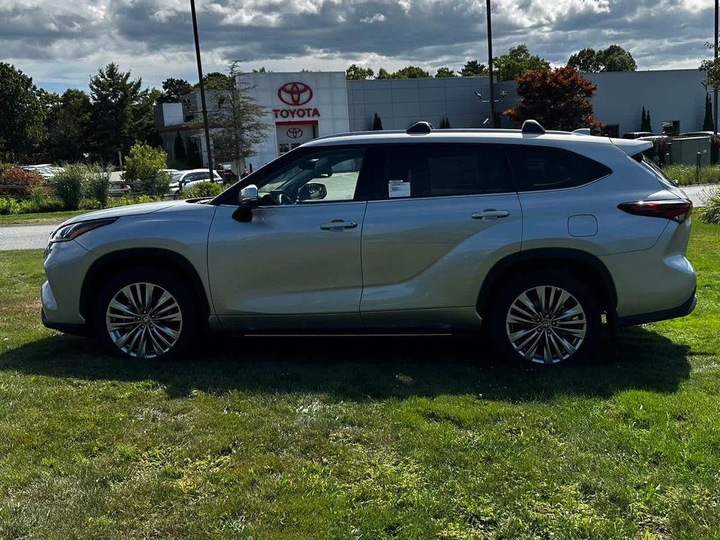 new 2025 Toyota Highlander car, priced at $56,556