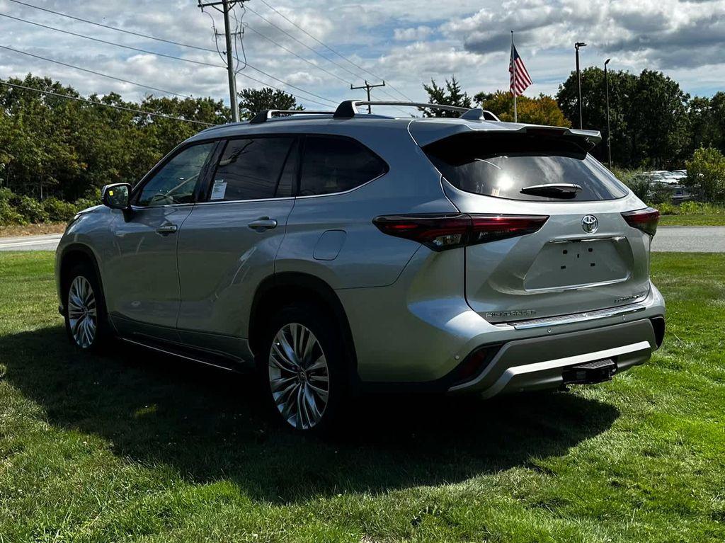 new 2025 Toyota Highlander car, priced at $56,556