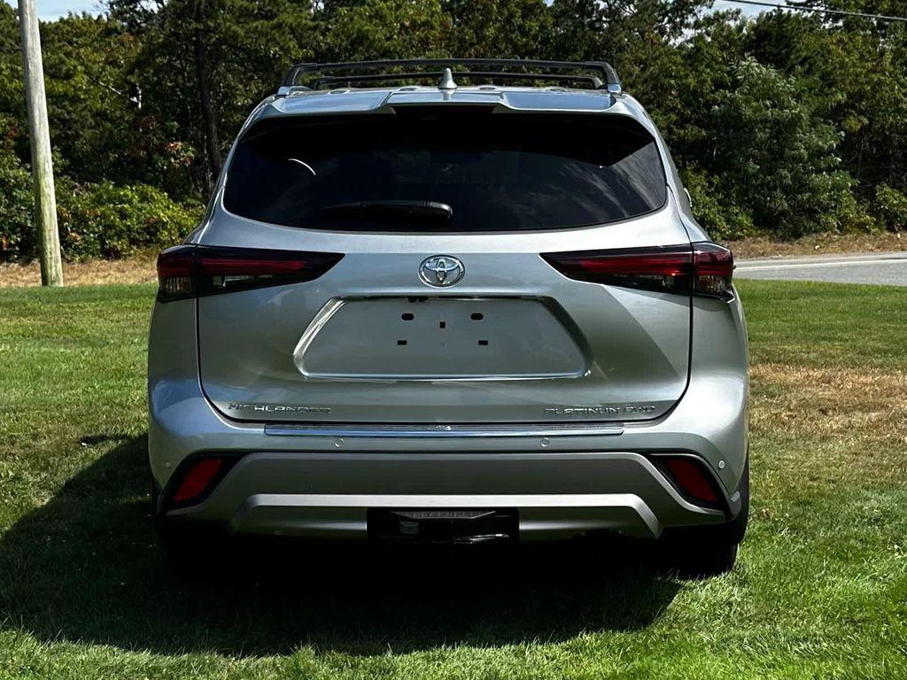 new 2025 Toyota Highlander car, priced at $56,556