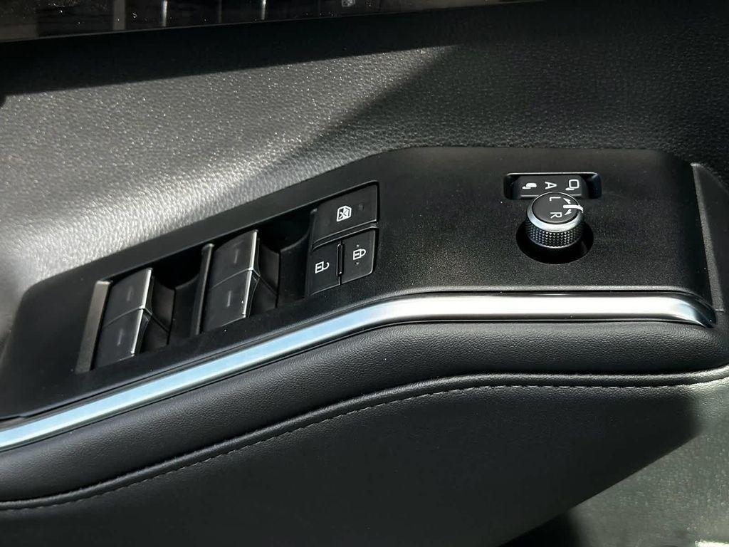 new 2025 Toyota Highlander car, priced at $56,556