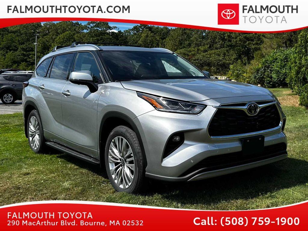 new 2025 Toyota Highlander car, priced at $56,556