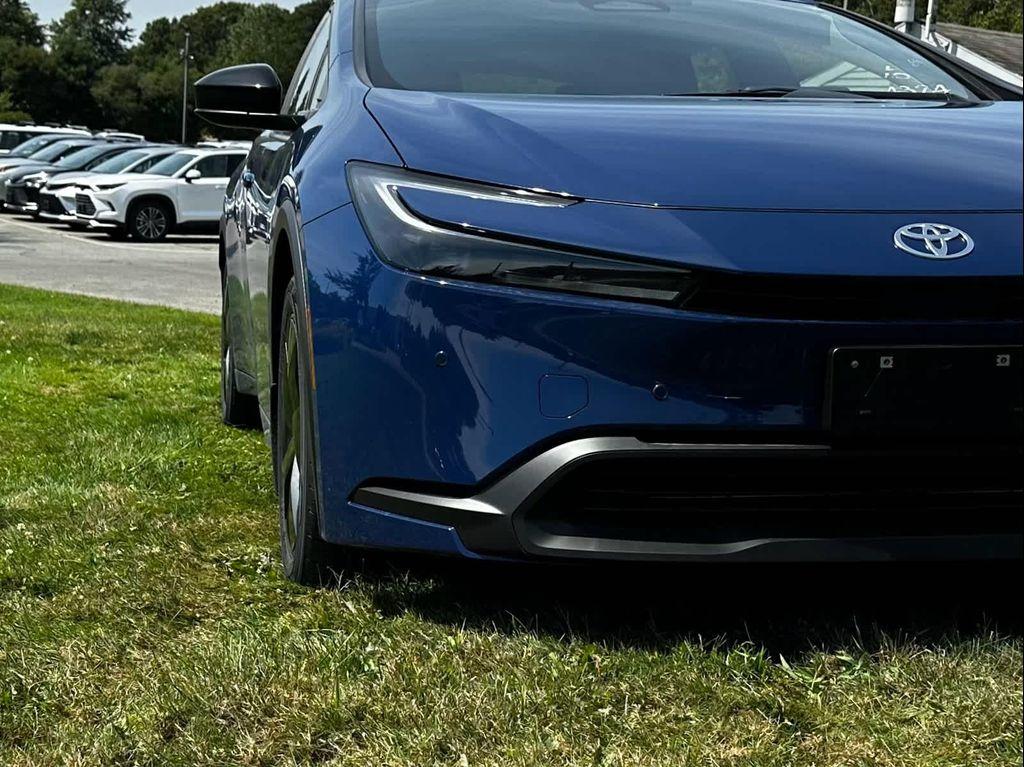 new 2025 Toyota Prius car, priced at $31,618