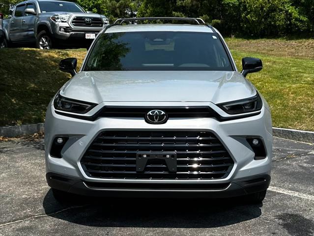 new 2025 Toyota Grand Highlander car, priced at $54,918