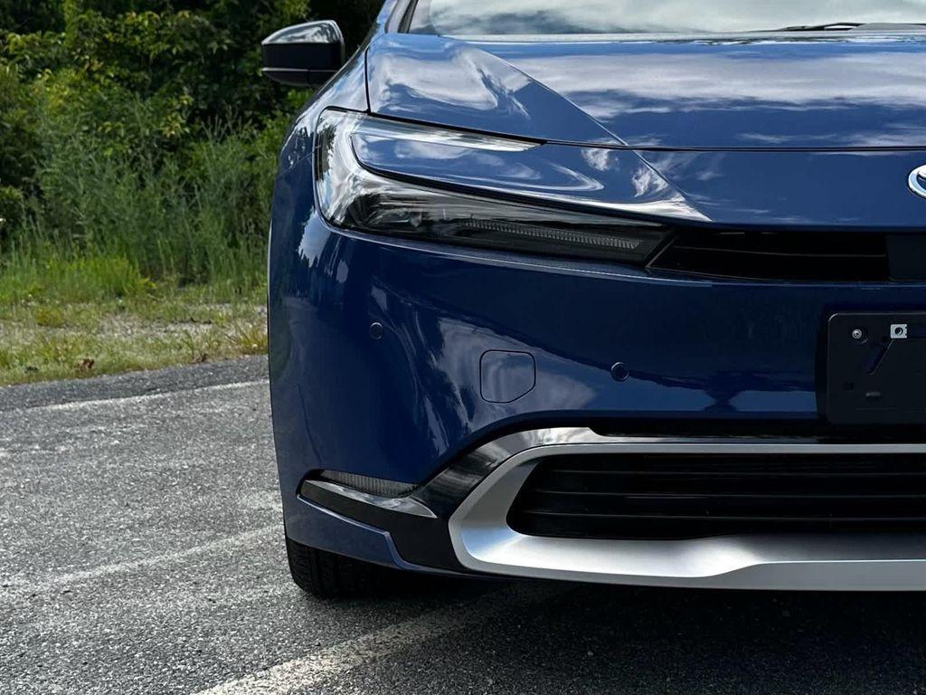 new 2025 Toyota Prius Plug-In Hybrid car, priced at $38,293