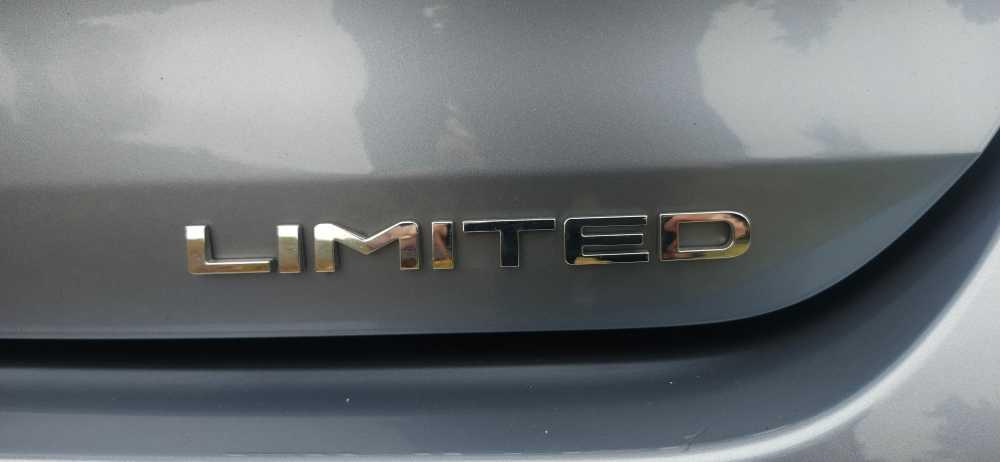 used 2022 Toyota Highlander Hybrid car, priced at $42,995