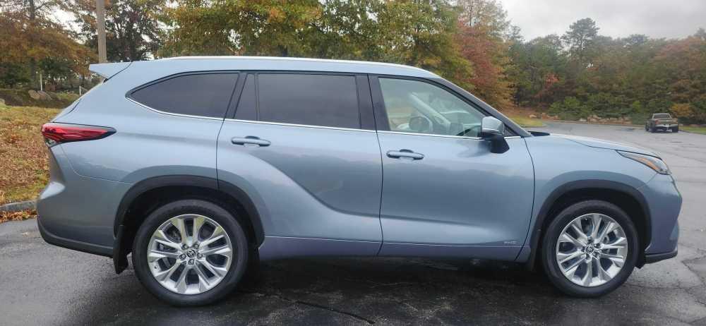 used 2022 Toyota Highlander Hybrid car, priced at $42,995