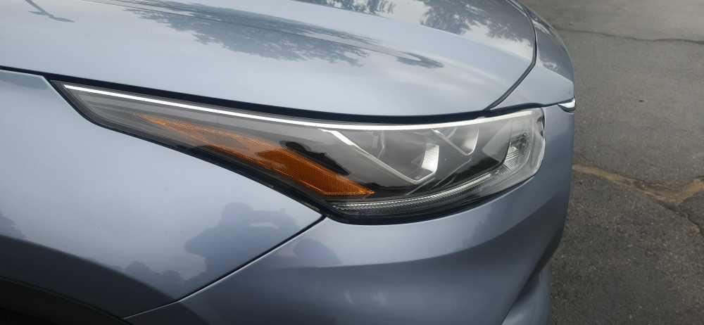 used 2022 Toyota Highlander Hybrid car, priced at $42,995