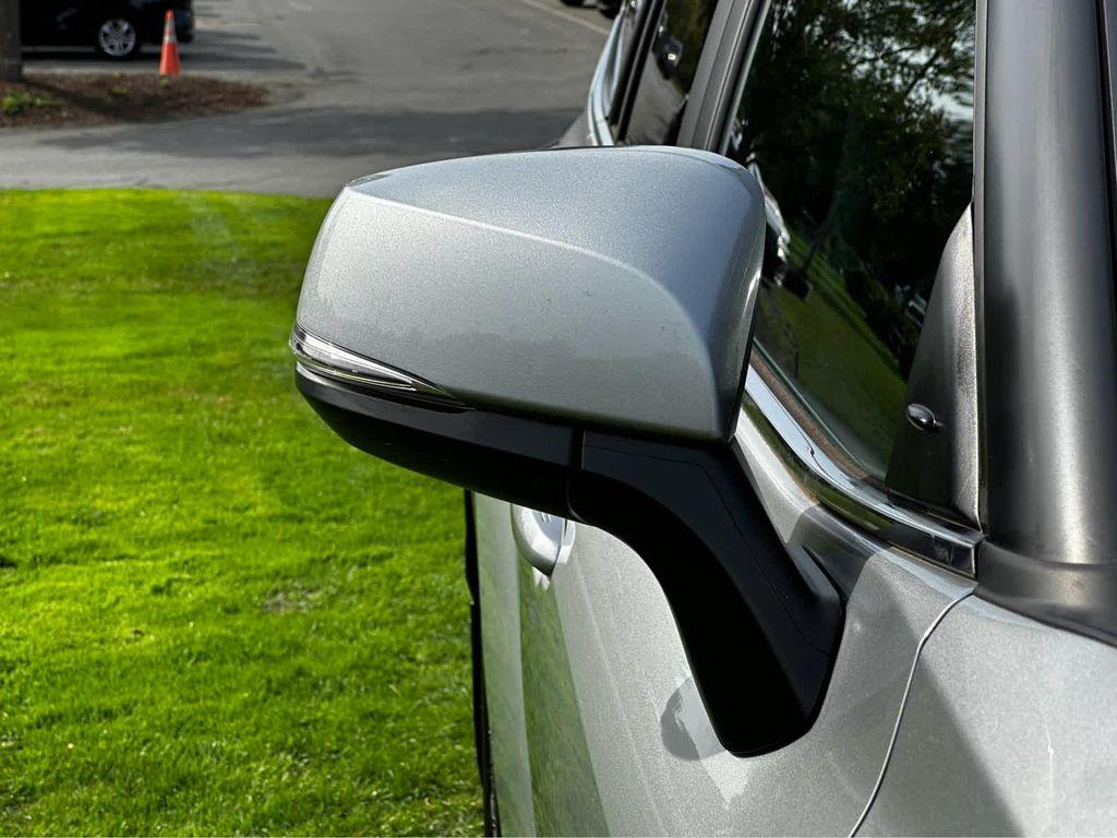 used 2023 Toyota Highlander car, priced at $40,995