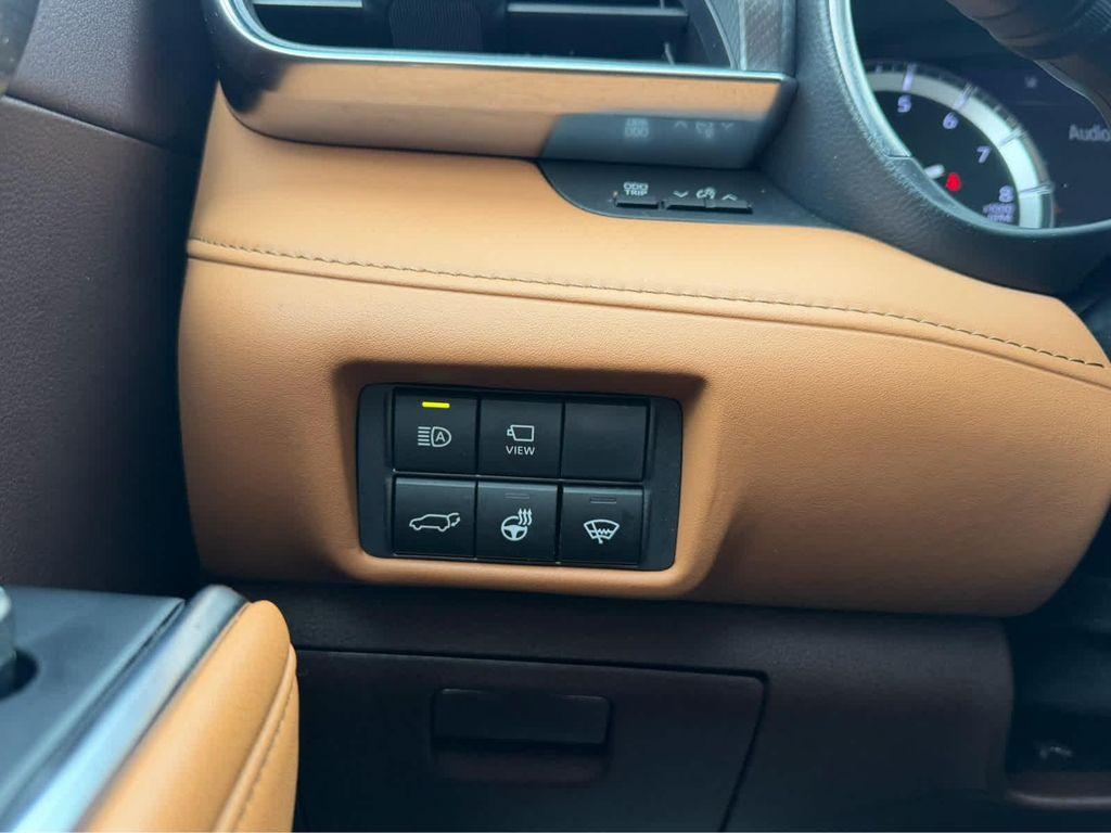 used 2022 Toyota Highlander car, priced at $43,995