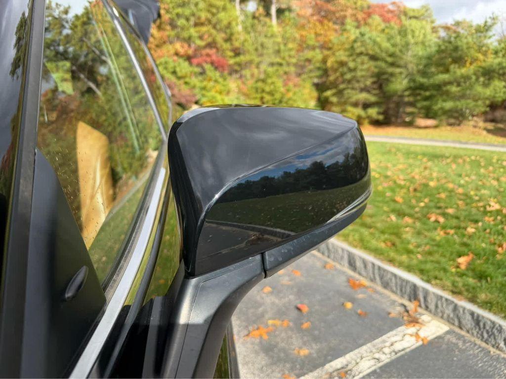 used 2022 Toyota Highlander car, priced at $43,995