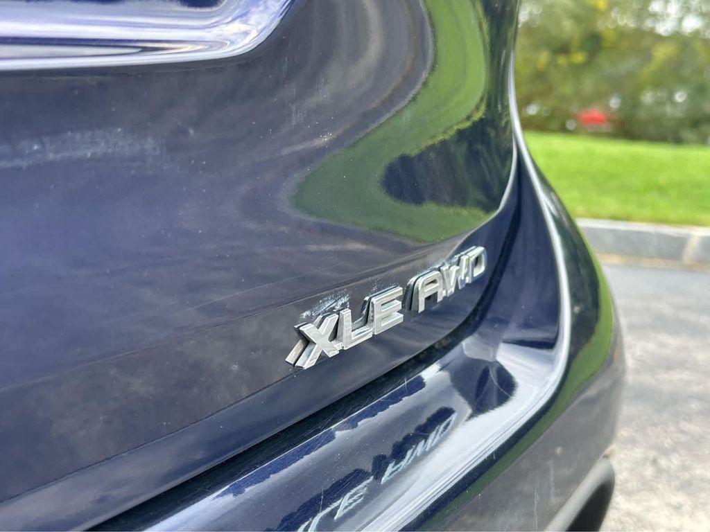 used 2022 Toyota Highlander car, priced at $37,995