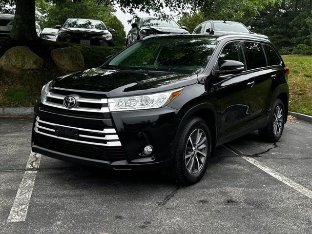 used 2019 Toyota Highlander car, priced at $28,995