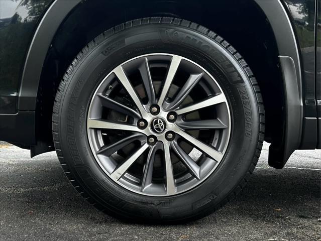 used 2019 Toyota Highlander car, priced at $28,995