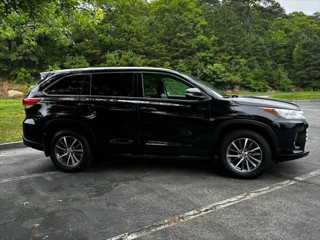 used 2019 Toyota Highlander car, priced at $28,995