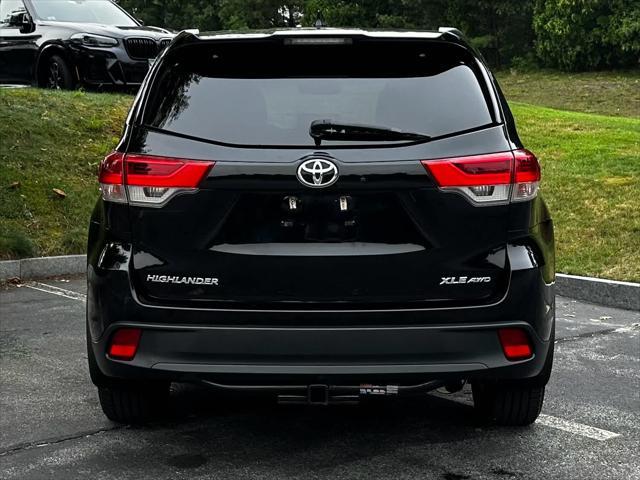 used 2019 Toyota Highlander car, priced at $28,995