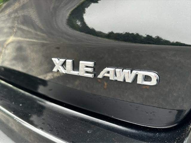 used 2019 Toyota Highlander car, priced at $28,995