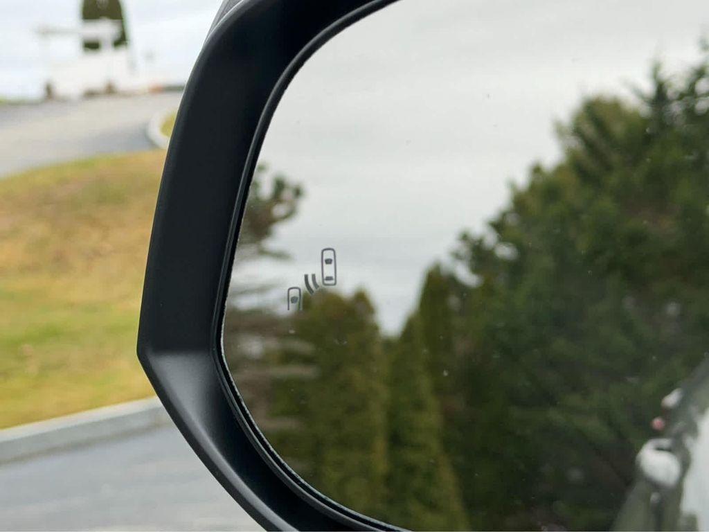 new 2026 Toyota Highlander Hybrid car, priced at $49,483