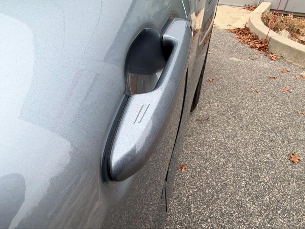 used 2024 Toyota Highlander car, priced at $42,995