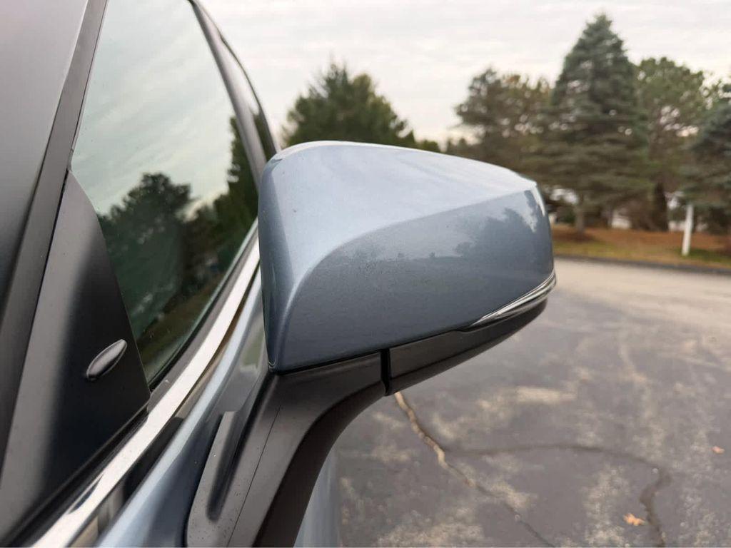 used 2024 Toyota Highlander car, priced at $42,995