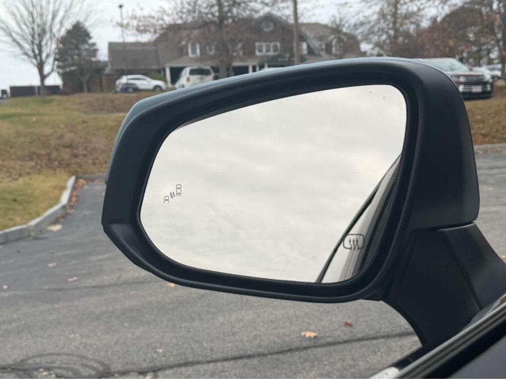 used 2024 Toyota Highlander car, priced at $42,995